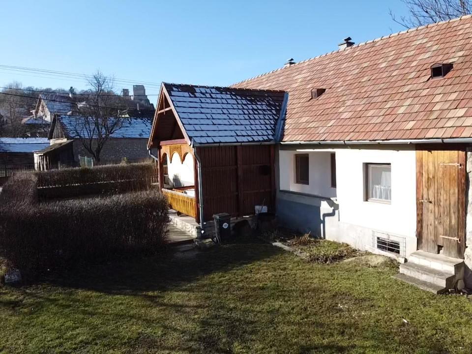 Devenyi Vendeghaz Apartment Csesznek Bagian luar foto